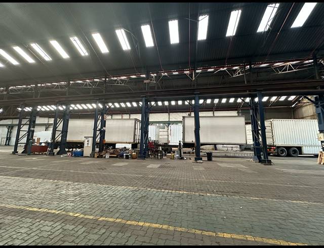 14,150M² WAREHOUSE TO LET IN TUNNEY